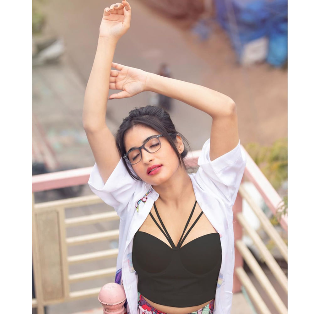 తొలి మూడు వారాల వరకు అందరి ఫోకస్ ఈ అమ్మాడి పైనే ఉండేది. లవ్, బ్రేకప్ అంటూ ఎమోషనల్ గా మాట్లాడేది. ఆ తర్వాత తన స్ట్రాటజీస్ బెడిసికొట్టాయి. 