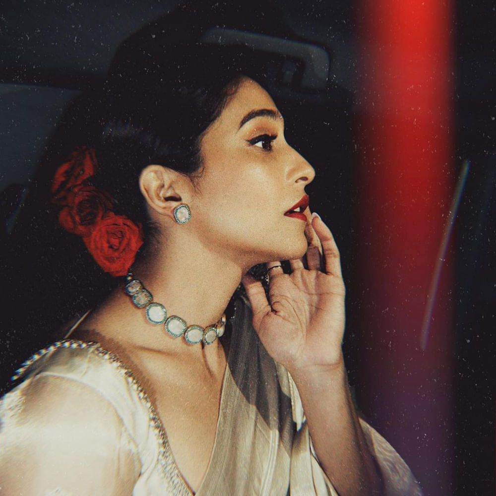 రాకేట్ బాయ్స్, ఫింగర్ ట్రిప్, షూర్‌వీర్, ఫర్జీ, జాన్‌బాజ్ హిందుస్తాన్ కే లాంటి వెబ్ సిరీస్‌లలో నటించారు రెజీనా. నిత్యా మీనన్ కెరీర్‌కు కూడా వెబ్ సిరీస్‌లే హెల్ప్ అవుతున్నాయి.