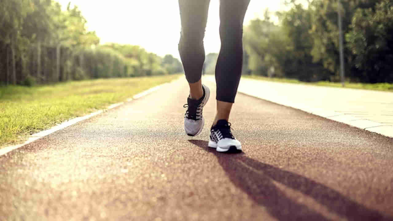 Reverse Walking: వెనక్కి నడిస్తే మీకు సూపర్ బెనిఫిట్స్..