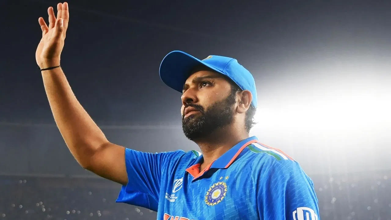 ఇప్పుడు ఆఫ్ఘనిస్థాన్‌పై విజయంతో, రోహిత్ శర్మ కూడా భారత జట్టును 41 సార్లు విజయపథంలో నడిపించాడు. అది కూడా 53 మ్యాచ్‌ల ద్వారా మాత్రమే. అంటే హిట్‌మ్యాన్ నేతృత్వంలో 53 టీ20 మ్యాచ్‌లు ఆడిన భారత జట్టు ఈసారి 41 మ్యాచ్‌ల్లో విజయం సాధించింది.