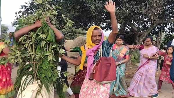ఇక్కడ సంక్రాంతి వెరీ స్పెషల్.. కత్తి సాము.. ఆయుధ పూజలతో ఉత్సవాలు..
