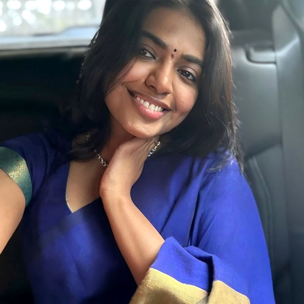 తెలుగులోనే కాదు తమిళ్ లోనూ ఈ చిన్నది సినిమాలు చేసింది. అన్బరివు, నెంజుక్కు నీతి అనే సినిమాల్లో నటించింది శివాని.