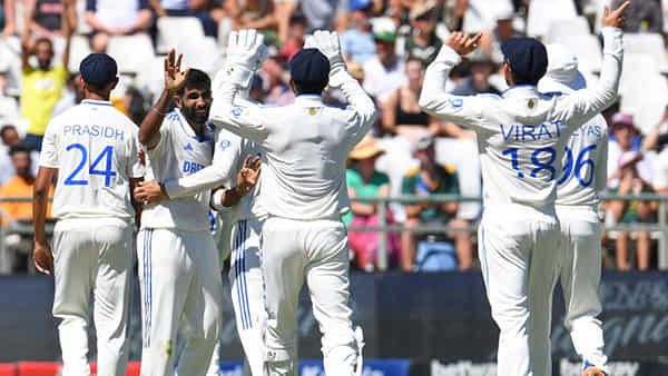 SA vs IND: బూమ్ బూమ్ బుమ్రా.. మళ్లీ కుప్పకూలిన సౌతాఫ్రికా.. టీమిండియా విన్నింగ్ టార్గెట్ ఎంతంటే?