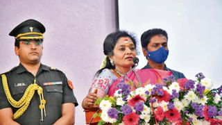 Republic Day 2024: ఘనంగా రిపబ్లిక్ డే వేడుకలు.. అమ్మవారి ఆలయంలో వివిధ రకాల పూలతో త్రివర్ణ పతాకం..