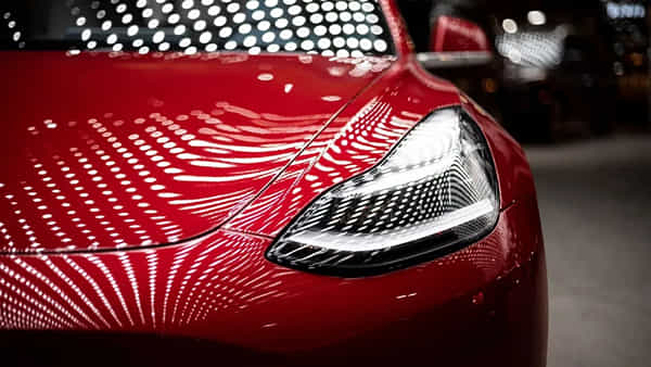 Tesla EV Car: టెస్లా నుంచి చౌకైన ఎలక్ట్రిక్ కారు వస్తోంది.. ధర ఎంతో తెలుసా..?