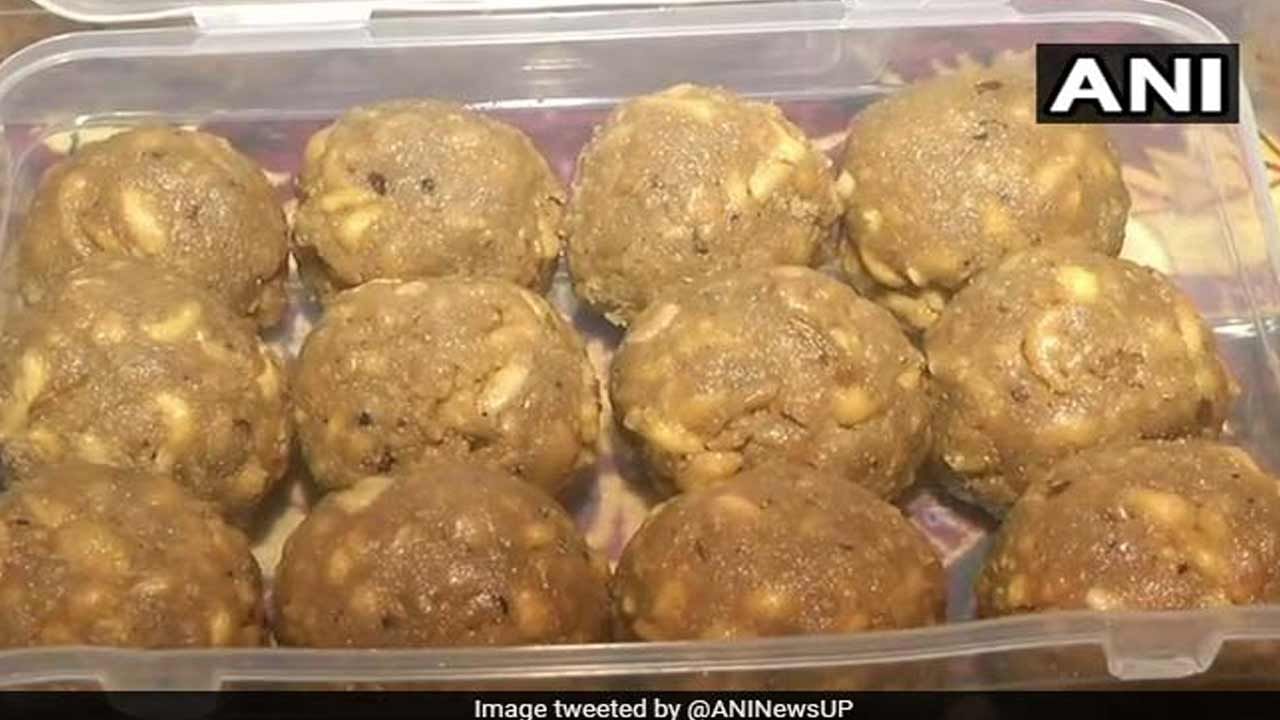 Tirupati Laddu : అయోధ్య రాముడి కోసం తిరుమల శ్రీనివాసుడి ప్రసాదాలు.. లక్ష లడ్డూలు సరఫరా..