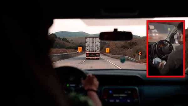 Viral Video: ఉబెర్ డ్రైవర్ నిర్వాకం.. డ్రైవింగ్ చేస్తూ ఏం చేస్తున్నాడో చూడండి..! పోలీసులకు ఫిర్యాదు చేసిన ప్యాసింజర్..
