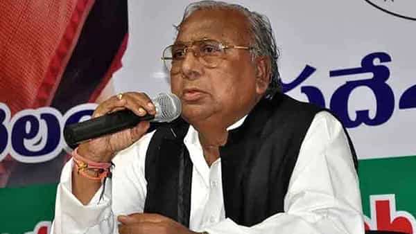 TCongress రేవంత్ పై వీహెచ్ సంచలన వ్యాఖ్యలు.. అలా చేయొద్దంటూ సీఎంకు సూచనలు