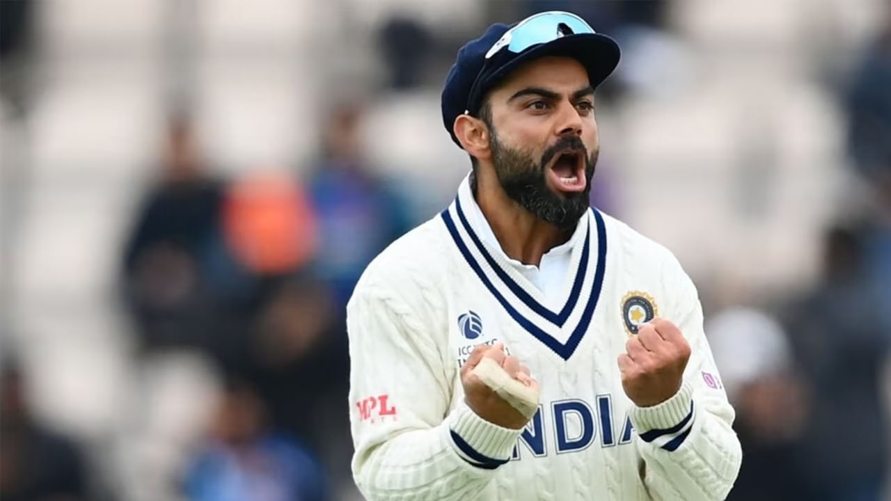 8- వెస్టిండీస్‌లో భారత్ తరపున అత్యధిక పరుగులు చేసిన ఆటగాడిగా కింగ్ కోహ్లీకి 322 పరుగులు అవసరం. ఈ జాబితాలో రాహుల్ ద్రవిడ్ (1919 పరుగులు) అగ్రస్థానంలో ఉన్నాడు.