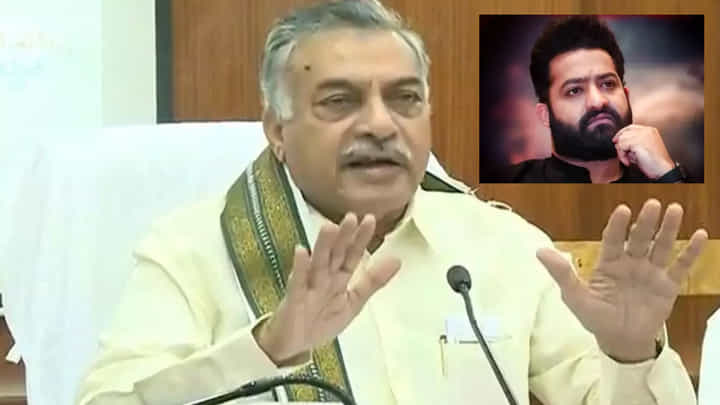 తారక్ని కించపరిస్తే.. ఆకాశంపై ఉమ్మేసినట్లే: యార్లగడ్డ లక్ష్మీప్రసాద్ తారక్ని కించపరిస్తే.. ఆకాశంపై ఉమ్మేసినట్లే: యార్లగడ్డ లక్ష్మీప్రసాద్