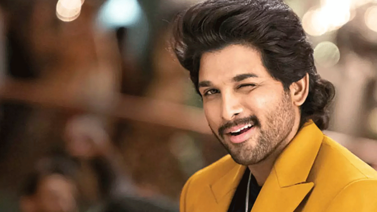 ఇక అల్లు అర్జున్ 2020లో అల వైకుంఠపురములో చేసారు.. 2021 నుంచి పుష్ప వరల్డ్‌లోనే ఉన్నారు. మరో ఏడాది పాటు అందులోనే ఉండిపోయేలా ఉన్నారు బన్నీ. చరణ్, ఎన్టీఆర్, బన్నీ.. ముగ్గురూ పాన్ ఇండియన్ సినిమాల కోసమే కెరీర్‌లో బాగా స్లో అయ్యారు. 