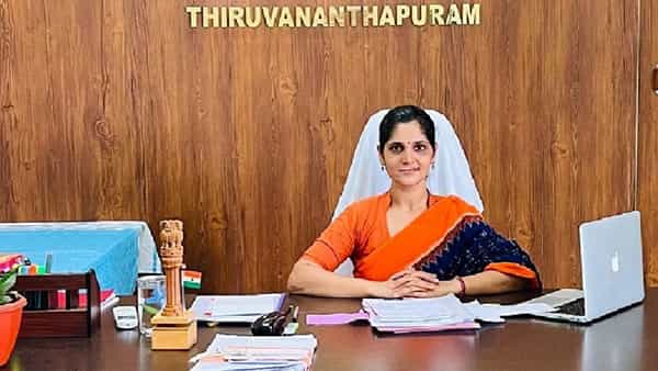 Success Story: ఇది కదరా సక్సెస్ అంటే.. ఆరు అంకెల జీతాన్ని వదిలుకుని చిన్నపిల్లాడికి దూరమైనా ఐఏఎస్ సాధించిందిగా..!