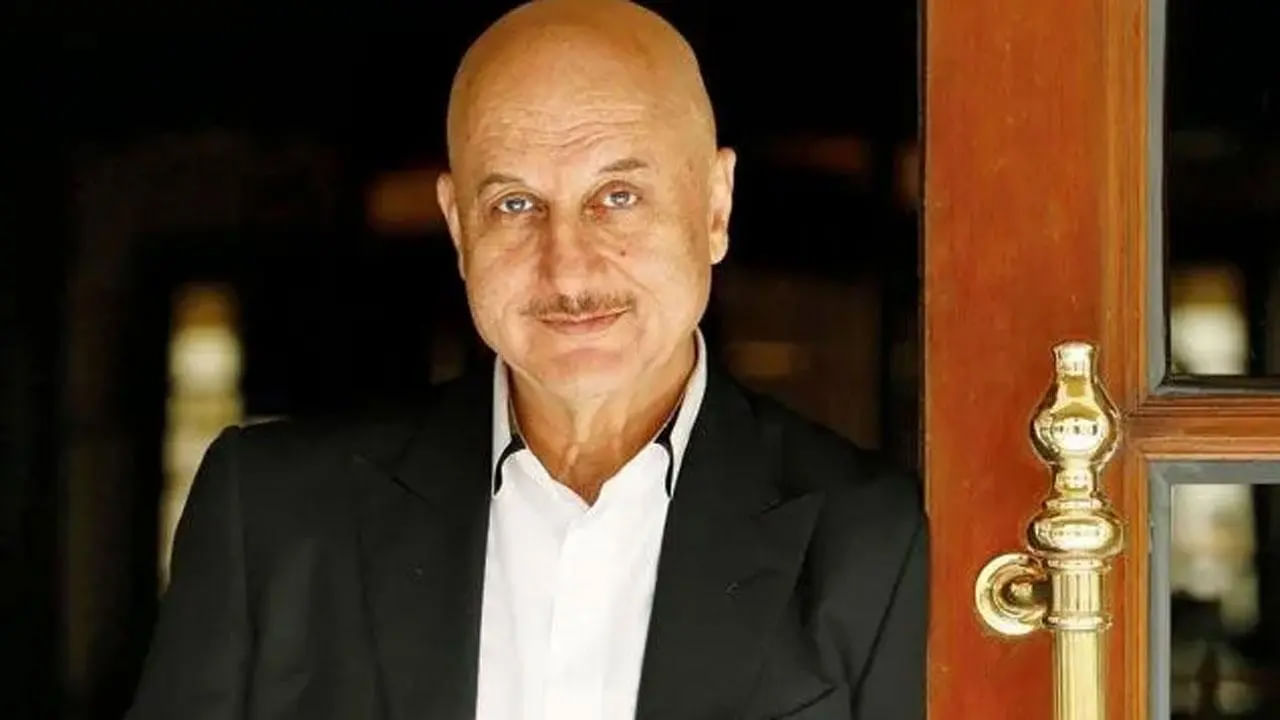 Anupam Kher: రూ. 37 లతో ముంబైలో అడుగు పెట్టి.. 40 ఏళ్ల సినీ కెరీర్లో 532వ సినిమాలో నటించిన నట దిగ్గజం అనుపమ్ ఖేర్