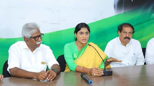 AP News: ఏపీ కాంగ్రెస్తో కమ్యూనిస్టుల దోస్తీ.. కలయిక వెనుక అసలు కథేంటి..