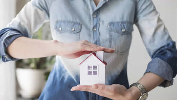 Awas Yojana: గృహ రుణంపై మహిళలకు కేంద్రం గుడ్న్యూస్.. రూ. 2.67 లక్షల వరకు సబ్సిడీ