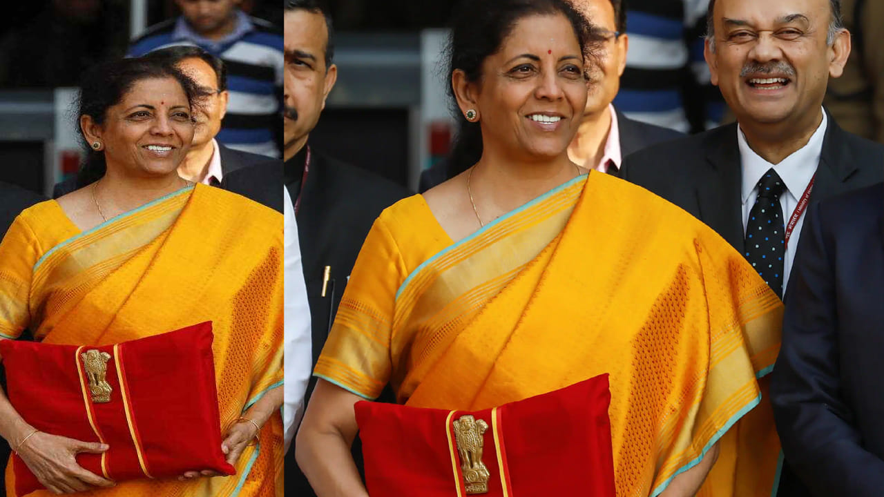 Budget 2020 Nirmala Sitharaman in Yellow Saree- సాధారణ బడ్జెట్ 2020 సందర్భంగా ఆర్థిక మంత్రి నిర్మలా సీతారామన్ పసుపు రంగు చీరను ధరించారు. ఇది ఉత్సాహం, శక్తికి చిహ్నం.