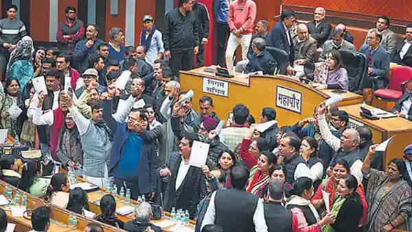 Chandigarh Mayor: చంఢీగడ్ మేయర్ ఎన్నికపై సుప్రీంకోర్టు సంచలన వ్యాఖ్యలు.. అప్పటి దాకా సమావేశాలు బంద్!
