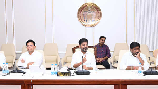 Telangana: మారనున్న ప్రభుత్వ కళాశాల రూపురేఖలు.. సీఎం రేవంత్ కీలక నిర్ణయం..