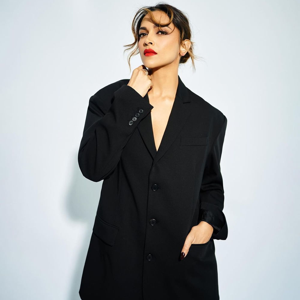 అఫీషియల్‌ కన్ఫార్మేషన్ లేకపోయినా.. దీపిక తల్లికాబోతున్నారన్న వార్త మాత్రం సౌత్ నార్త్ సర్కిల్స్‌లో ట్రెండ్ అవుతోంది. రీసెంట్‌గా బాఫ్టా వేడుకల్లో పాల్గొన్న దీపిక చీరకట్టులో కనిపించారు.