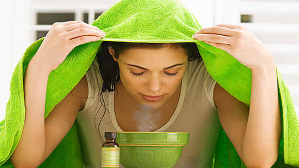 Beauty Tips: ముఖానికి ఆవిరిపడుతున్నారా..? ఫేషియల్ స్టీమ్ వాటర్లో హెర్బ్స్ వేసి మ్యాజిక్ చూడండి..!
