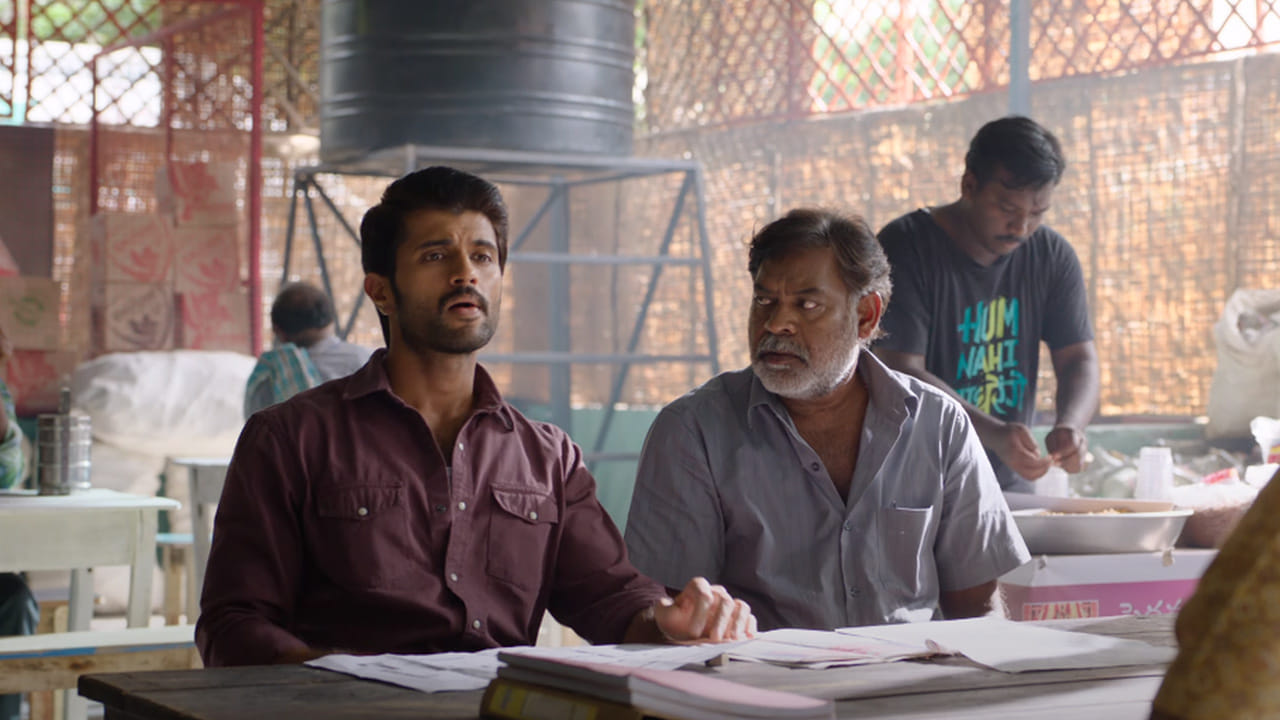 హ్యాపీ సమ్మర్..! అదేంటి ఇంకా రాలేదుగా.. మరో రెండు నెలలు టైమ్ ఉందిగా అనుకుంటున్నారు కదా..? ఏం చేస్తాం చెప్పండి.. తొందరపడి ఓ కోయిల ముందే కూసింది అన్నట్లు మన హీరోలు కూడా ముందుగానే సమ్మర్ను ముందుకు తెచ్చేస్తున్నారు. ముఖ్యంగా మీడియం రేంజ్ హీరోలైతే ఫిబ్రవరి, మార్చ్లోనే రచ్చ చేస్తున్నారు. మరి ఈ ఎర్లీ సమ్మర్ వచ్చే సినిమాలేంటో చూద్దామా..