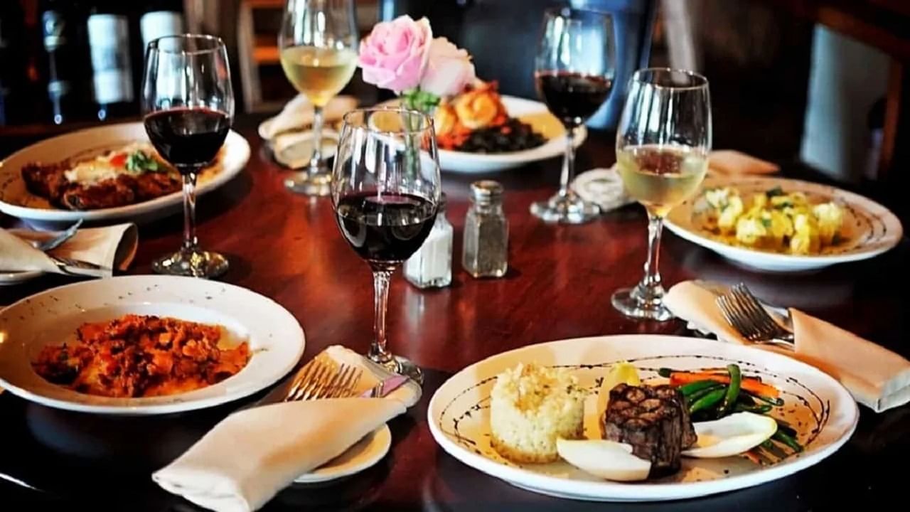 GST At Restaurants: రెస్టారెంట్లో బిల్‌పై జీఎస్టీ పడుతోందా? ఇలా చేస్తే కట్టాల్సిన అవసరం ఉండదు..