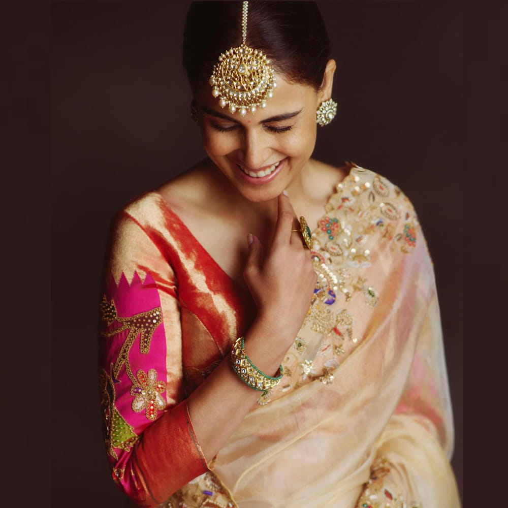 తెలుగు సినీ పరిశ్రమలో ఒకప్పుడు స్టార్ హీరోయిన్ జెనీలియా. అతి తక్కువ సమయంలోనే ఎన్నో సూపర్ హిట్ చిత్రాల్లో నటించి తనకంటూ ప్రత్యేకంగా ఫ్యాన్ బేస్ క్రియేట్ చేసుకుంది. సత్యం, సాంబ, నా అల్లుడు, సుభాష్ చంద్రబోస్, సై, ఢీ, బొమ్మరిల్లు, ఆరెంజ్ చిత్రాల్లో నటించి మెప్పించింది.