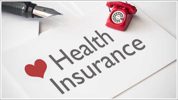 Health Insurance: హెల్త్ పాలసీ ప్రీమియంను EMIలో కడుతున్నారా? అయితే మీ జేబుకు నష్టమే!