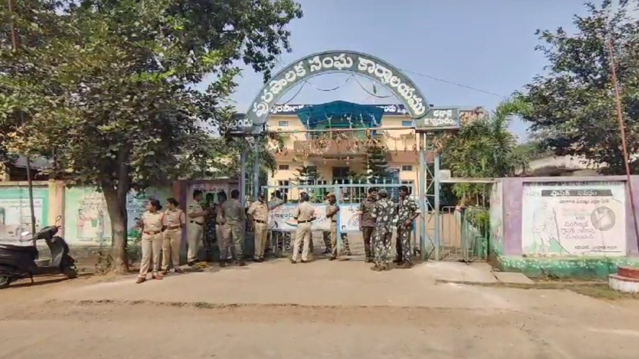 Telangana: ఇల్లందు అవిశ్వాసంలో హైడ్రామా.. అంతా కాంగ్రెస్ పనే అంటోన్న బీఆర్ఎస్