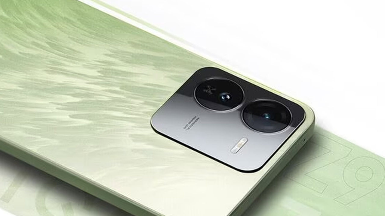 మార్చి నెలలో లాంచింగ్‌కు సిద్ధమైన మరో స్మార్ట్ ఫోన్‌ ఐక్యూజెడ్‌9. ఈ స్మార్ట్‌ ఫోన్‌ను మార్చి 12వ తేదీన మార్కెట్లోకి లాంచ్‌ చేయనున్నారు. ఈ స్మార్ట్ ఫోన్‌లో స్నాప్‌డ్రాగన్‌ 7 జెన్‌ 3 ప్రాసెసర్‌తో పనిచేస్తుంది. ఈ ఫోన్‌లో 6000 ఎమ్‌ఏహెచ్‌ బ్యాటరీని అందించానున్నారు. 