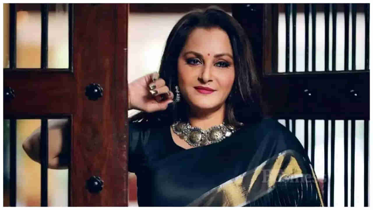 Jaya Prada: పరారీలో నటి జయప్రద.. అరెస్ట్ చేయాలంటూ ఆదేశించిన కోర్టు