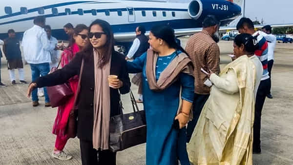 Jharkhand Politics: హైదరాబాద్లో జార్ఖండ్ రాజకీయం.. అప్పటివరకు ఇక్కడే మకాం.. టీకాంగ్రెస్కు కీలక బాధ్యతలు..