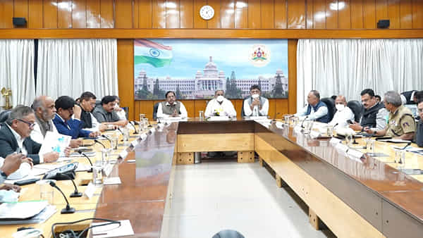 Karnataka: కర్ణాటక ప్రభుత్వం మరో కీలక ప్రకటన, రాష్ట్రంలో తొలిసారిగా ‘సీ’ అంబులెన్స్!