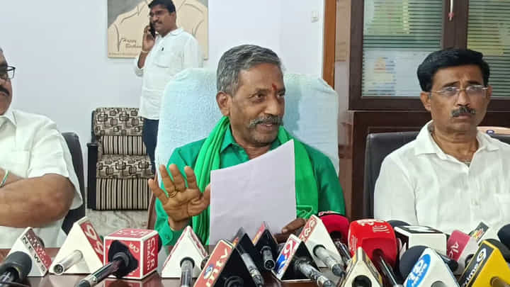 'దమ్ముంటే.! చంద్రబాబు ఆధారాలు చూపించాలి.. లేదంటే కేసు పెడతా'.. 'దమ్ముంటే.! చంద్రబాబు ఆధారాలు చూపించాలి.. లేదంటే కేసు పెడతా'..