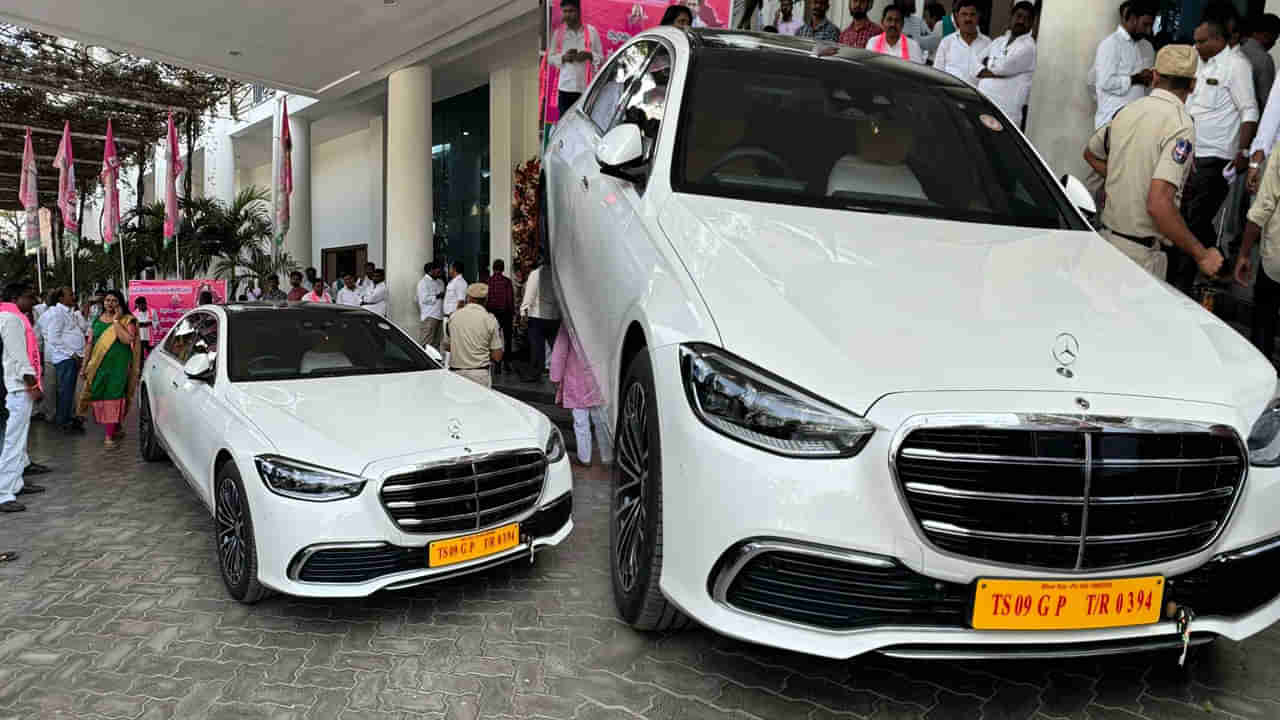 KCR New Car: కొత్త కారులో తిరుగుతున్న కారు పార్టీ అధినేత కేసీఆర్.. స్సెషాలిటీ ఏంటో తెలుసా..?