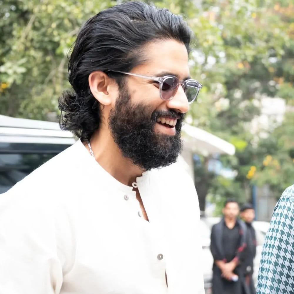 అడపాదడపా సినిమాలు చేస్తూనే ఉన్నప్పటికీ, బంపర్ హిట్ మాత్రం ఆయన్ని రీసెంట్ టైమ్స్ లో పలకరించలేదు. అందుకే తండేల్ మీద స్పెషల్గా దృష్టి పెట్టారు చైతన్య. ఈ సినిమా కోసం శ్రీకాకుళం యాస నేర్చుకుని మరీ యాక్ట్ చేస్తున్నారు. ఆల్రెడీ బెస్ట్ పెయిర్ అని పేరున్న సాయిపల్లవితో, ఈ మూవీలో జోడీ కడుతున్నారు.