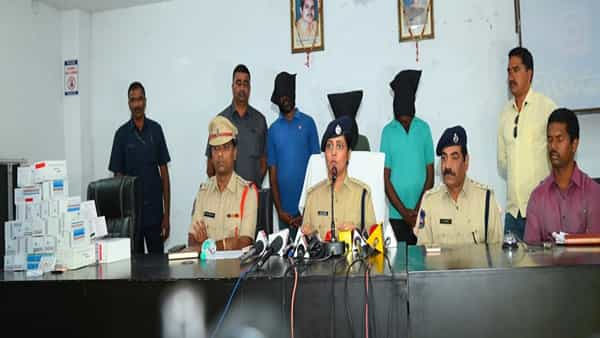 Telangana: నిషా కోసం యువత కొత్త దారులు.. మత్చునిచ్చే టాబ్లెట్స్, ఇంజక్షన్ల వినియోగం.. ముగ్గురు అరెస్ట్..