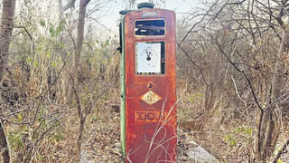 యువకుడి ప్రాణం కాపాడిన కానిస్టేబుల్ పరుగు.. మీకు నిజంగా సెల్యూట్ బాస్