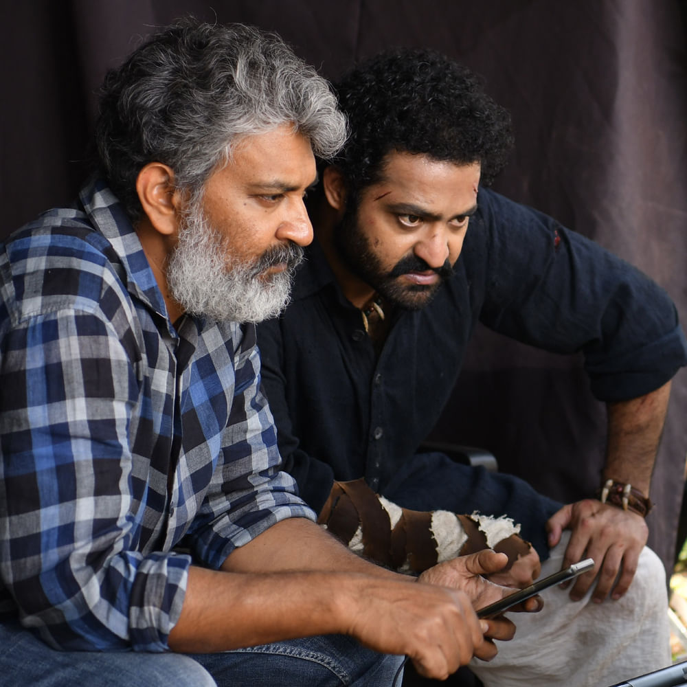 ఆ సినిమాను మరిచిపించేలా ఇంకో మూవీని సెలక్ట్ చేసుకోవడం కూడా అంత తేలిక కాదన్నది క్రిటిక్స్ మాట. అయినా, తమ వంతు కృషి చేశారు ఇద్దరు నాయకులు.  ట్రిపుల్‌ ఆర్‌ తర్వాత స్టోరీ సెలక్షన్‌లో చాలా చాలా జాగ్రత్తలు తీసుకున్నారు.