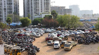 Hyderabad: అడిగిన చోట బస్సు ఆపలేదని రెచ్చిపోయిన మహిళ.. కండక్టర్‌ని చెప్పుతో కొట్టిన ప్రయాణీకురాలు..