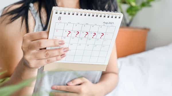 Periods Care: పీరియడ్స్ లేట్ రావాలని ట్యాబ్లెట్స్ వాడుతున్నారా.. ఎన్ని రోగాలు వస్తాయో?