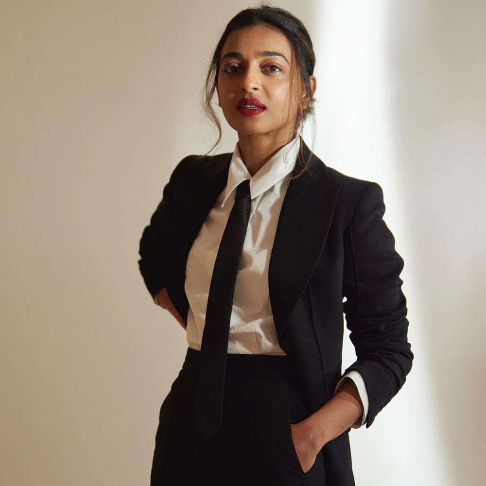 ఇవి మినహా రాధికా తెలుగులో కనిపించిందే లేదు. ఇప్పుడు ఉన్నట్లుండి ఇండస్ట్రీపై పిడుగు లాంటి విమర్శలు గుప్పించారు రాధికా ఆప్టే. గతంలోనూ టాలీవుడ్‌పై నిప్పులు చెరిగారు ఈ బ్యూటీ. 