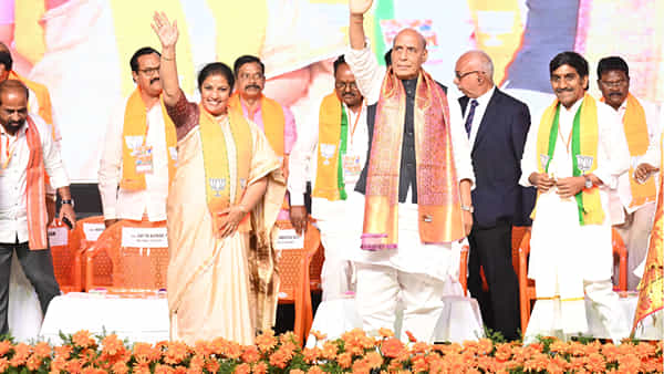 Rajnath Singh: పోలవరం విషయంలో ఏపీ సర్కార్ సీరియస్గా లేదు.. కేంద్ర మంత్రి రాజ్నాథ్ సింగ్ విమర్శలు