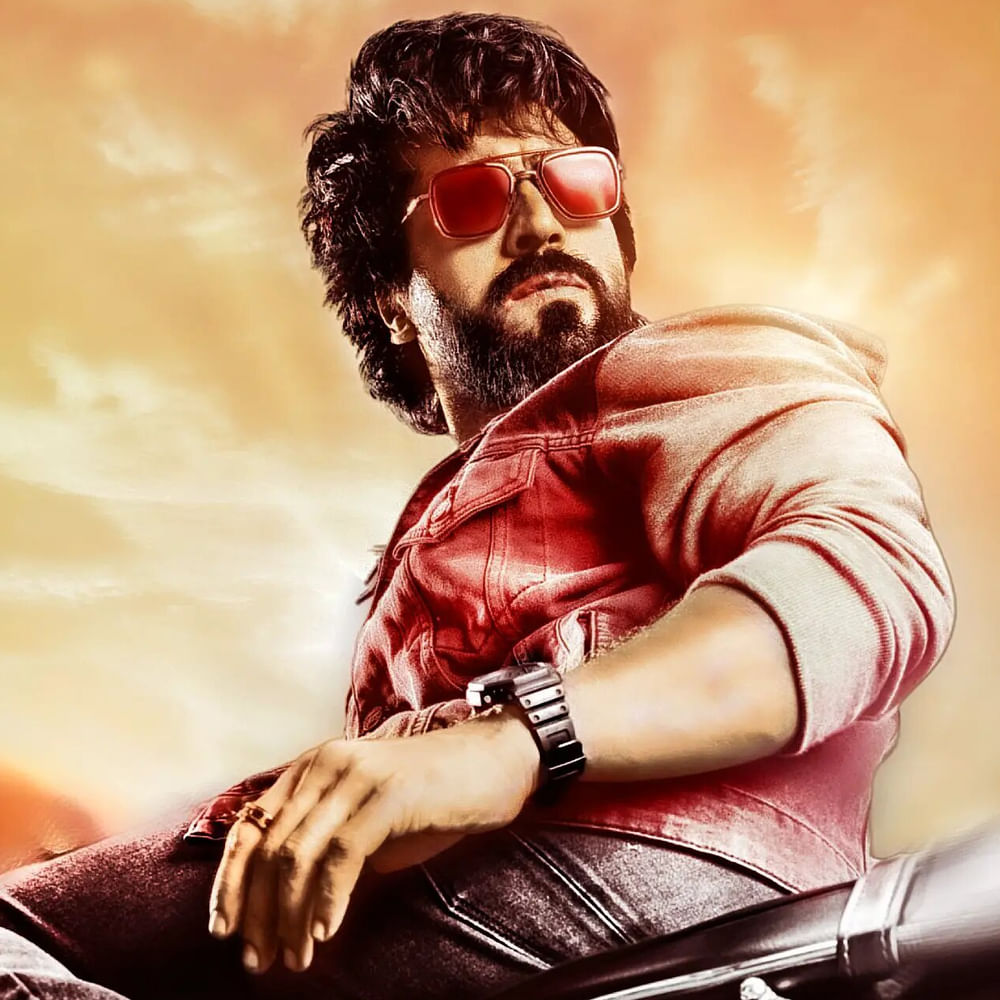 అంతకు ముందు చేయని, చేసిన దర్శకుల లిస్టు పట్టుకుని ఎవరైతే పర్ఫెక్ట్ సినిమా చేస్తారో ఏరికోరి మరీ ఎంపిక  చేసుకున్నారు. జానర్లను ఎంపిక చేసుకోవడంలోనూ అత్యంత కేరింగ్‌గా వ్యవహరించారు. 