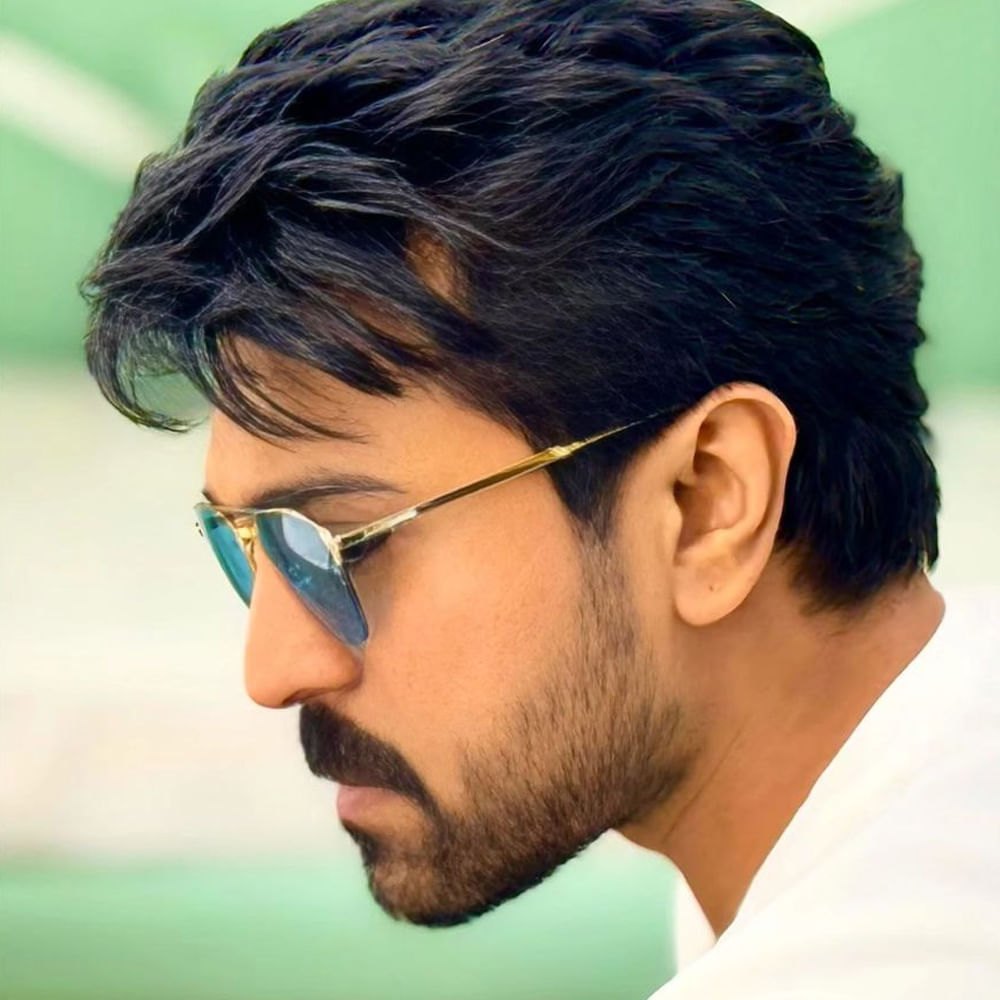 రాజమౌళి సినిమా వచ్చిన ఏడాదిలోపే కనీసం మరో సినిమా వచ్చుంటే బాగుండేదని.. కానీ గేమ్ ఛేంజర్ ఆలస్యంతో చరణ్‌కు మళ్లీ లాంగ్ బ్రేక్ తప్పట్లేదు. ఈ విషయంలోనే దర్శకుడు శంకర్‌పై కోపంగా ఉన్నారు ఫ్యాన్స్.  గేమ్ ఛేంజర్ అప్‌డేట్స్ చెప్పాలంటూ శంకర్‌ను సోషల్ మీడియాలో అడుగుతూనే ఉన్నారు ఫ్యాన్స్.