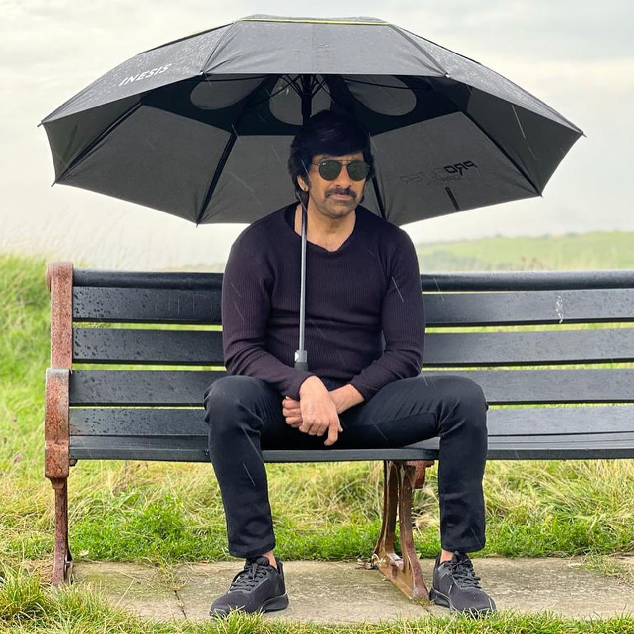 హీరో ఎవరైనా కానీ.. వాళ్ల పేరు ముందు ఇంటిపేరులా ఒకరి పేరు మాత్రం కామన్‌గా ఉంటుంది.. అదే ఏషియన్. టాలీవుడ్ హీరోలందర్నీ కబ్జా చేస్తున్నారు వాళ్లు. మన హీరోలతో కలిసి బిజినెస్‌లు చేస్తున్నారు.