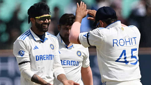 IND vs ENG: రాజ్కోట్ గ్రౌండ్లో రవీంద్ర జడేజా డబుల్ సెంచరీ.. దిగ్గజ ఆటగాళ్ల క్లబ్లో స్టార్ ఆల్రౌండర్