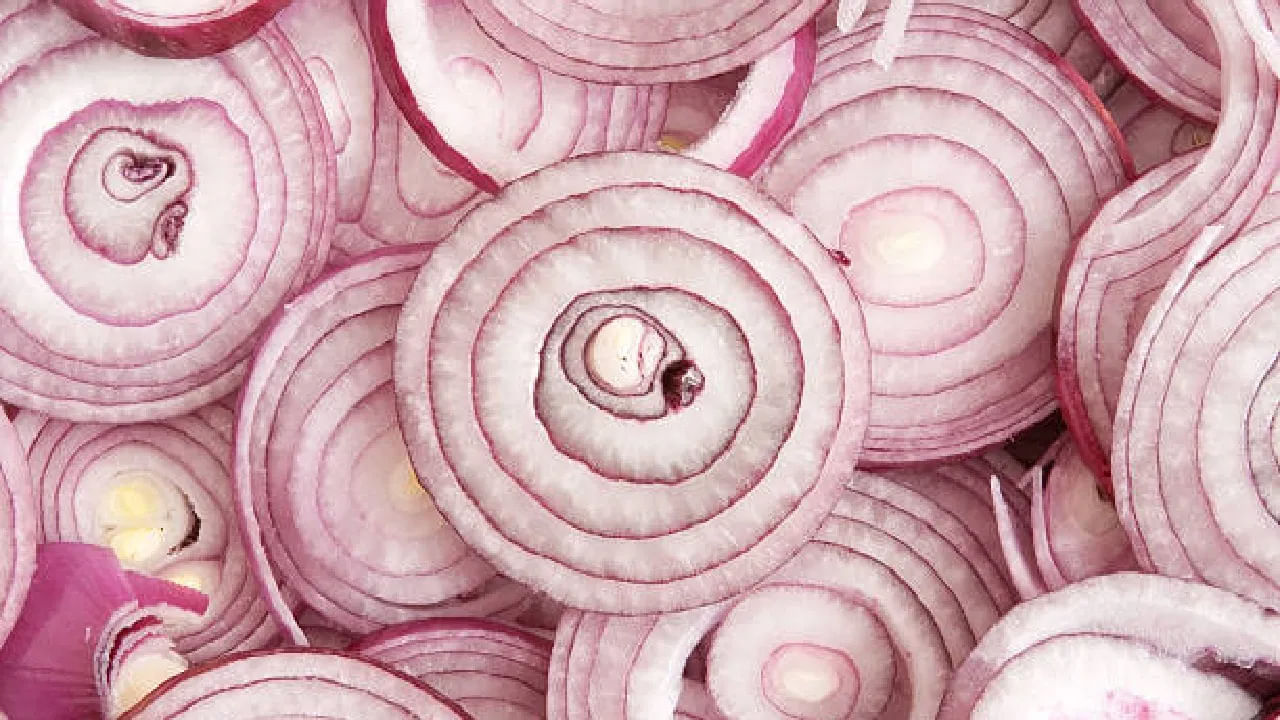 Onion History: 5 వేల ఏళ్ల చరిత్ర.కలిగిన ఉల్లి మనదేశానికి ఎలా వచ్చింది. ఆ దేశంలో దేవుడి ఆరాధనలో వినియోగం