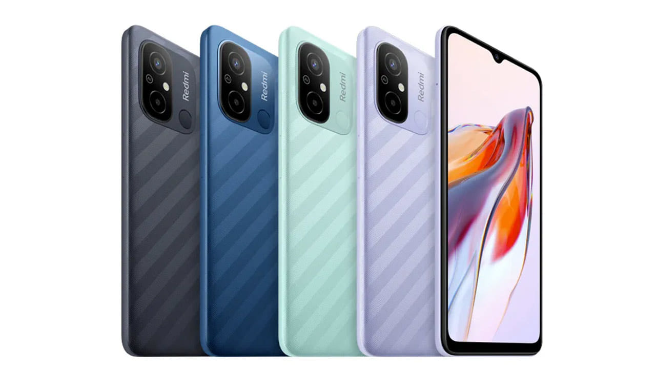 బడ్జెట్‌ ధరలో లభిస్తోన్న మరో బెస్ట్ స్మార్ట్ ఫోన్‌ రెడ్‌మీ 12సీ ఒకటి. ఈ ఫోన్‌నలో 17 సె.మీతో కూడిన హెచ్‌డీ+ డిస్‌ప్లేను అందించారు. 6 జీబీ ర్యామ్‌, 128 జీబీ స్టోరేజ్‌ను అందించారు. ఇక కెమెరా విషయానికొస్తే ఇందులో 50 మెగాపిక్సెల్స్‌తో కూడిన రెయిర్‌ కెమెరాను అందించారు. 