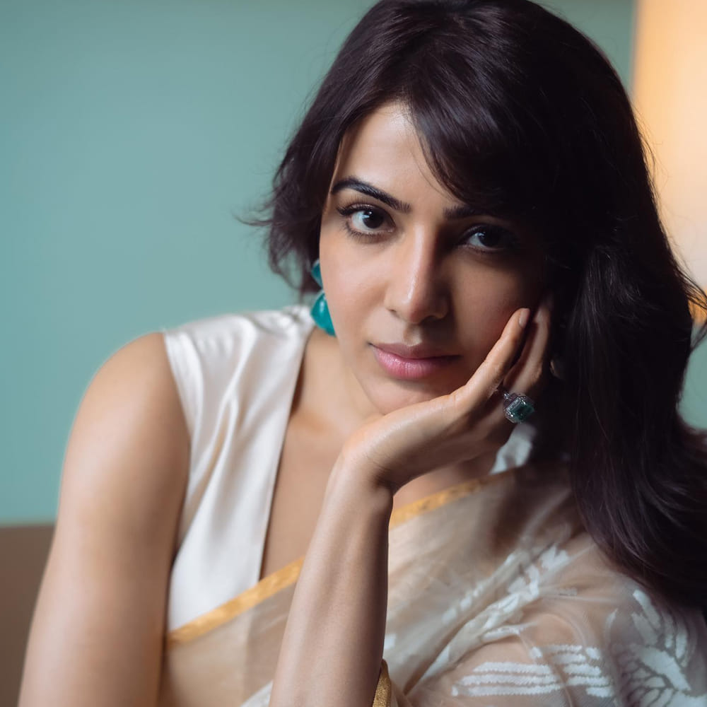 విడాకుల తర్వాత కాస్త జోరు తగ్గించినట్లు అనిపించినా.. ది ఫ్యామిలీ మ్యాన్ 2 తర్వాత మళ్లీ స్యామ్ కెరీర్‌కు రెక్కలొచ్చాయి. మధ్యలో మయోసైటిస్ ఇబ్బంది పెట్టినా.. తగ్గేదే లే అంటూ హాలీవుడ్ వరకు స్యామ్ జర్నీ సాగుతూ ఉంది. ఖుషీ తర్వాత తెలుగు సినిమాలేవీ ఒప్పుకోలేదు ఈ భామ.